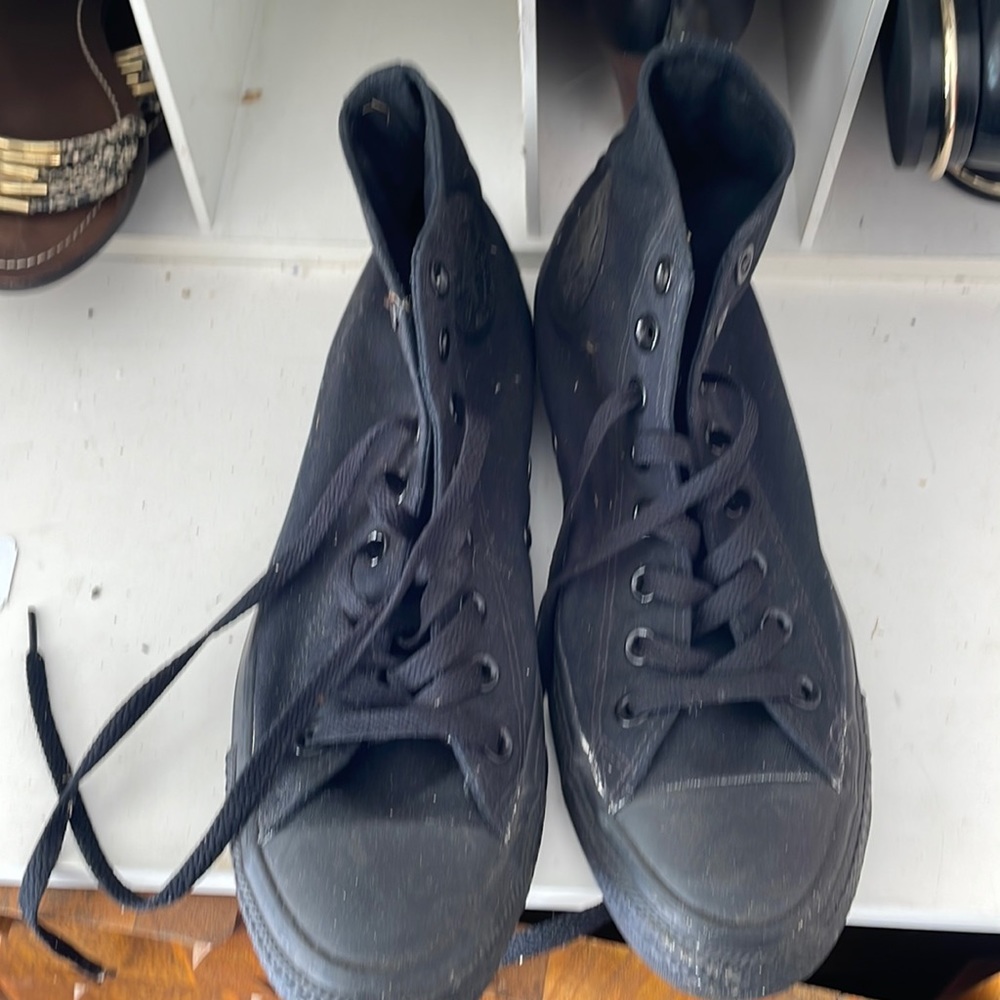 All black converse High tops